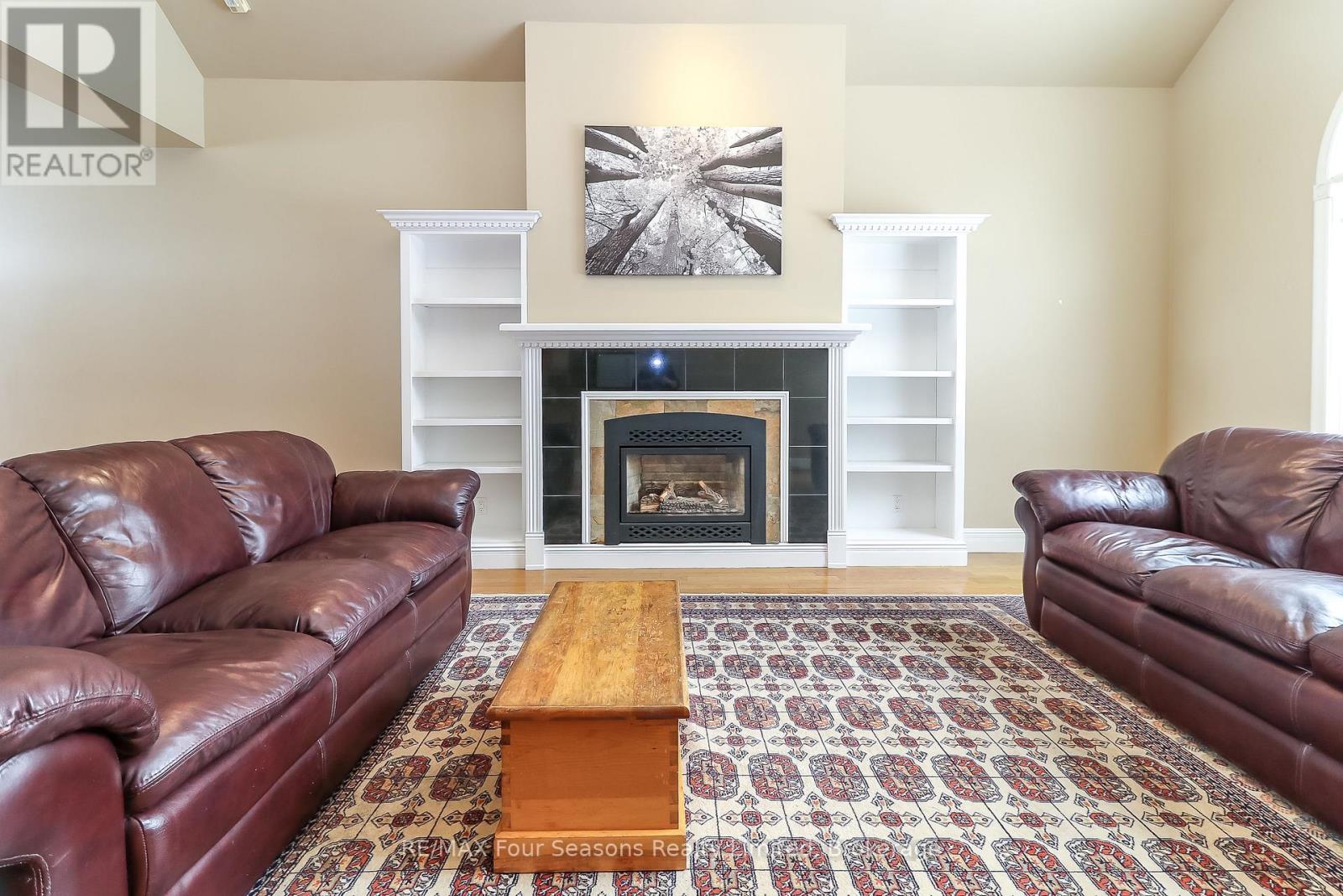 116 Augusta Crescent, Blue Mountains, Ontario  L9Y 0K7 - Photo 8 - X11985600
