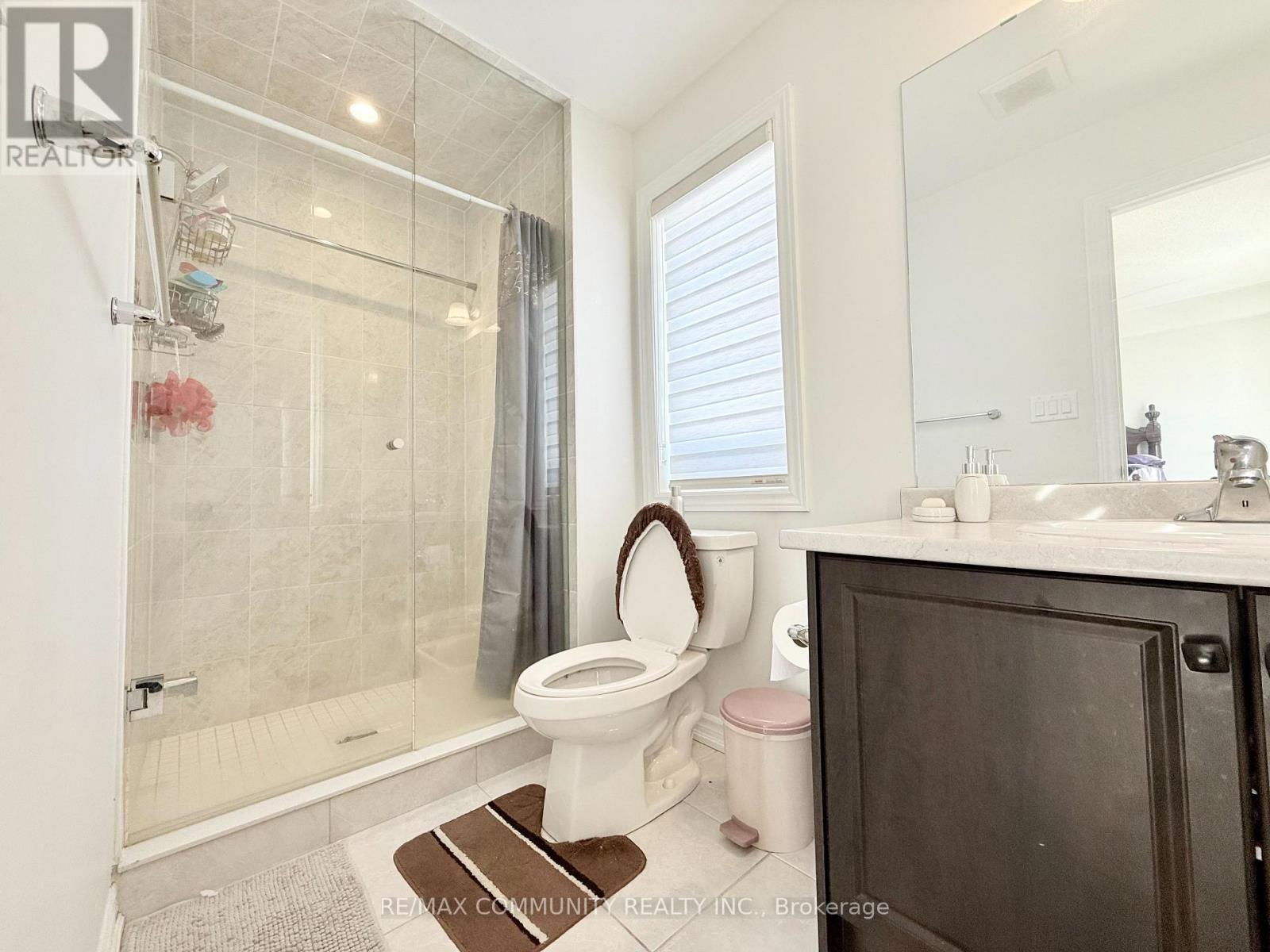 Property at 13 ARCOLA STREET image 4