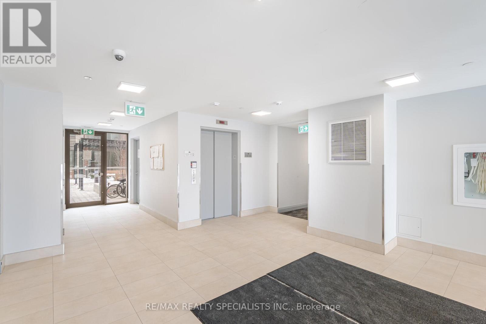 222-95 Attmar Drive, Brampton, Ontario  L6P 0Y6 - Photo 6 - W11985657