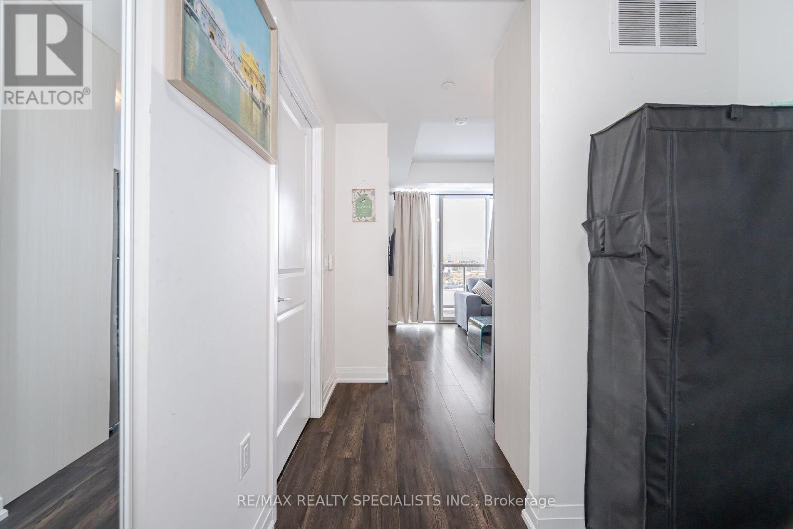 222-95 Attmar Drive, Brampton, Ontario  L6P 0Y6 - Photo 9 - W11985657