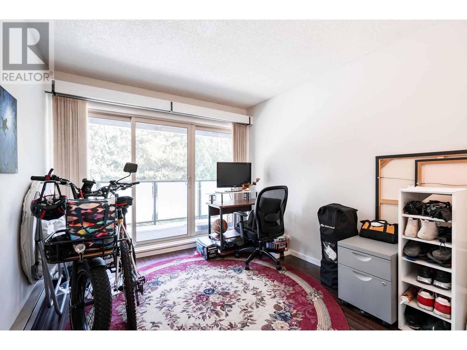 Listing Picture 11 of 28 : 417 4373 HALIFAX STREET, Burnaby / 本拿比 - 魯藝地產 Yvonne Lu Group - MLS Medallion Club Member
