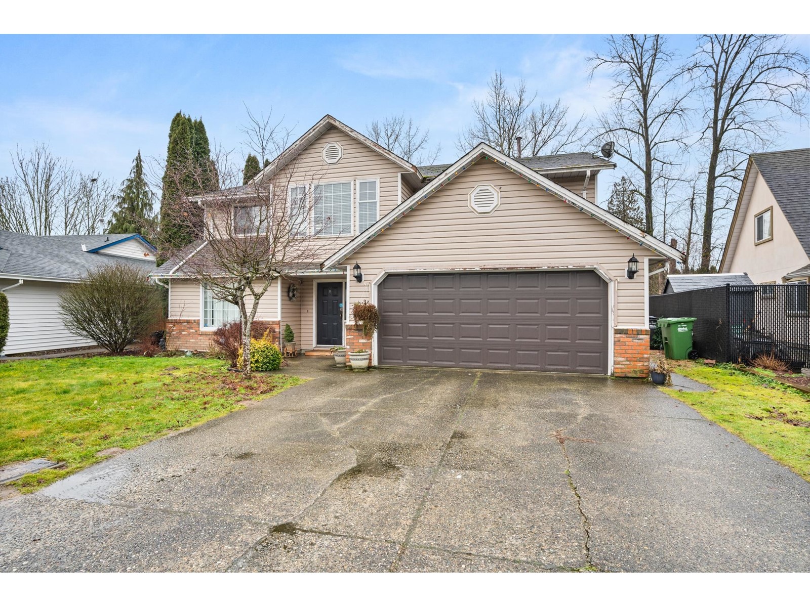 Property at 31002 CREEKSIDE DRIVE image 2