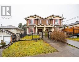 528 SIXTEENTH STREET, New Westminster, British Columbia