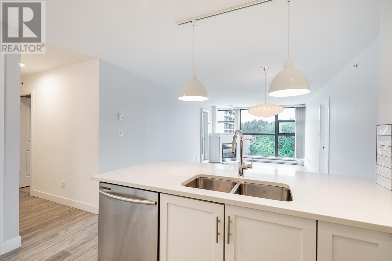 Listing Picture 18 of 40 : 705 4380 HALIFAX STREET, Burnaby / 本拿比 - 魯藝地產 Yvonne Lu Group - MLS Medallion Club Member