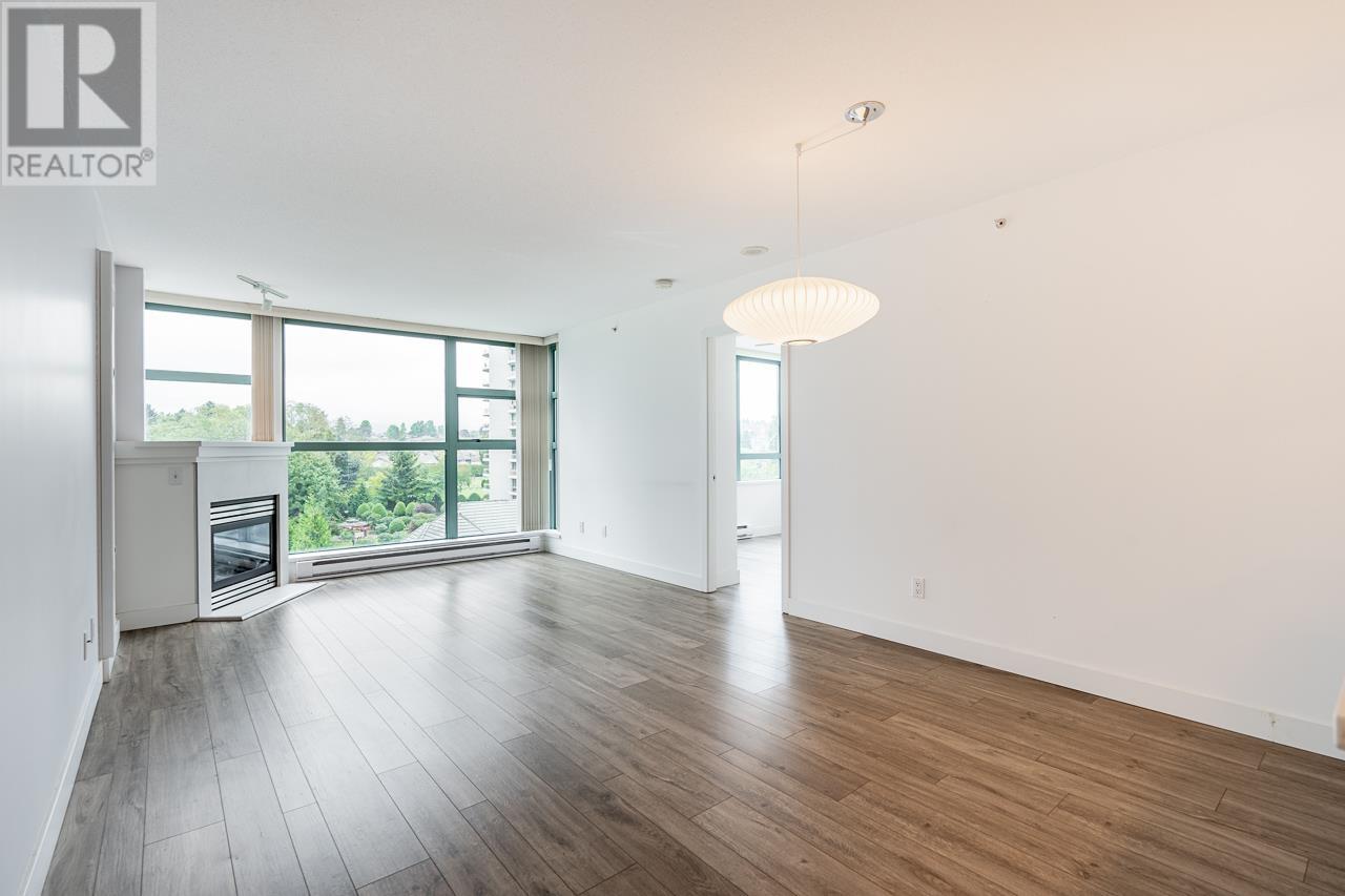 Listing Picture 19 of 40 : 705 4380 HALIFAX STREET, Burnaby / 本拿比 - 魯藝地產 Yvonne Lu Group - MLS Medallion Club Member