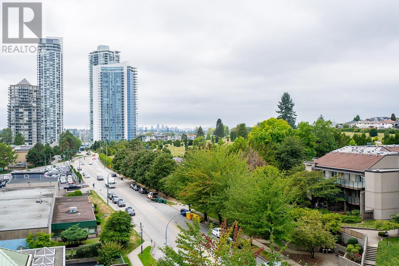 Listing Picture 33 of 40 : 705 4380 HALIFAX STREET, Burnaby / 本拿比 - 魯藝地產 Yvonne Lu Group - MLS Medallion Club Member