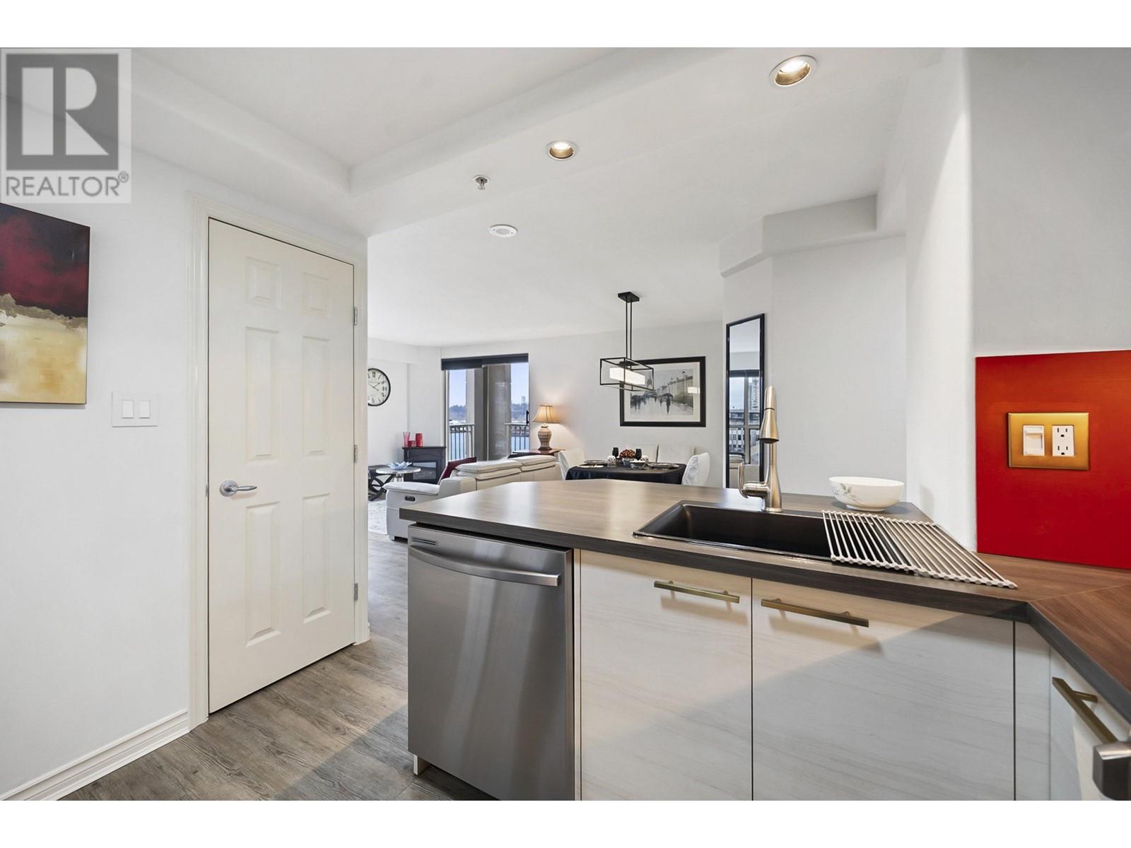 901 680 Clarkson Street, New Westminster, British Columbia  V3M 6X9 - Photo 4 - R2969675
