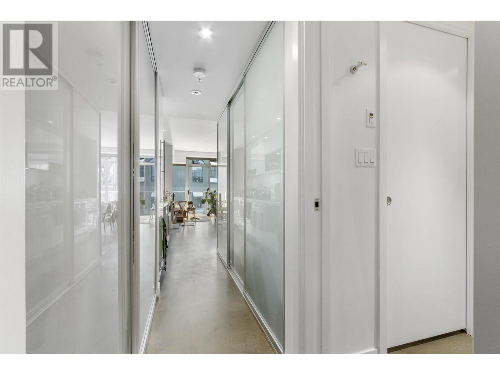 Listing Picture 8 of 16 : 523 256 E 2ND AVENUE, Vancouver / 溫哥華 - 魯藝地產 Yvonne Lu Group - MLS Medallion Club Member