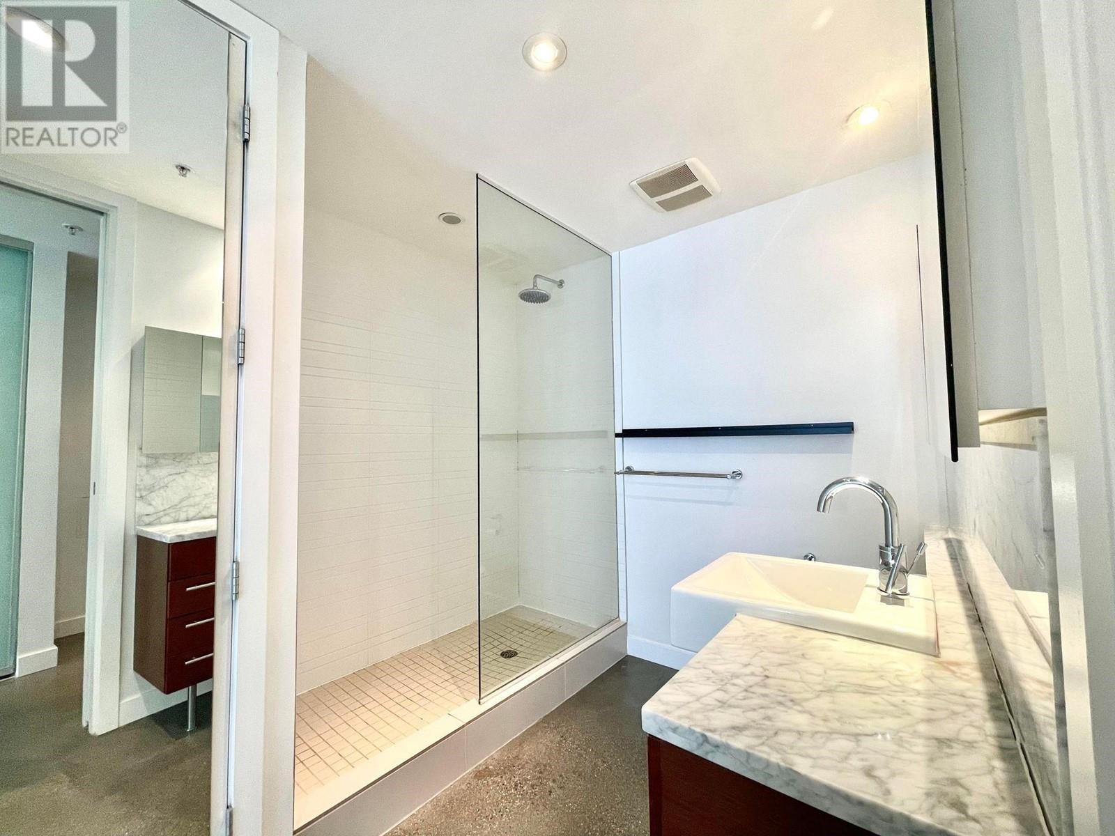 Listing Picture 14 of 16 : 523 256 E 2ND AVENUE, Vancouver / 溫哥華 - 魯藝地產 Yvonne Lu Group - MLS Medallion Club Member