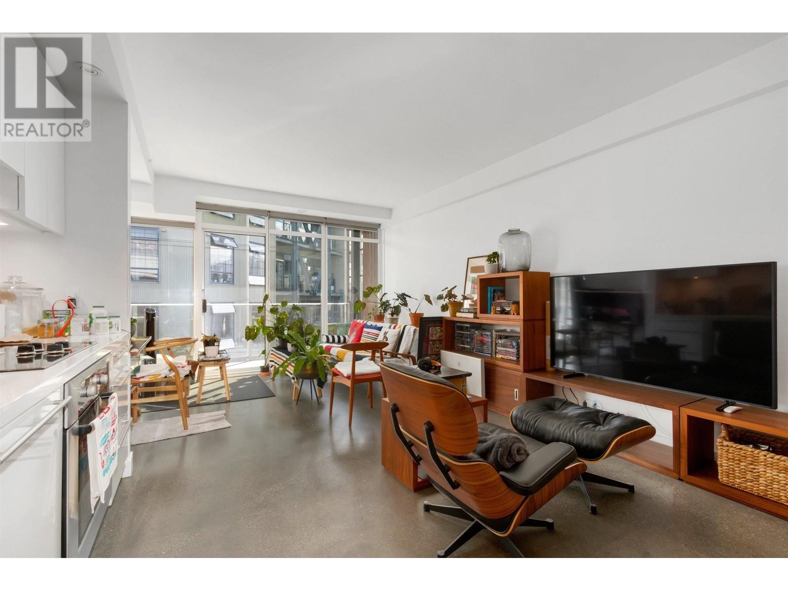 Listing Picture 2 of 16 : 523 256 E 2ND AVENUE, Vancouver / 溫哥華 - 魯藝地產 Yvonne Lu Group - MLS Medallion Club Member