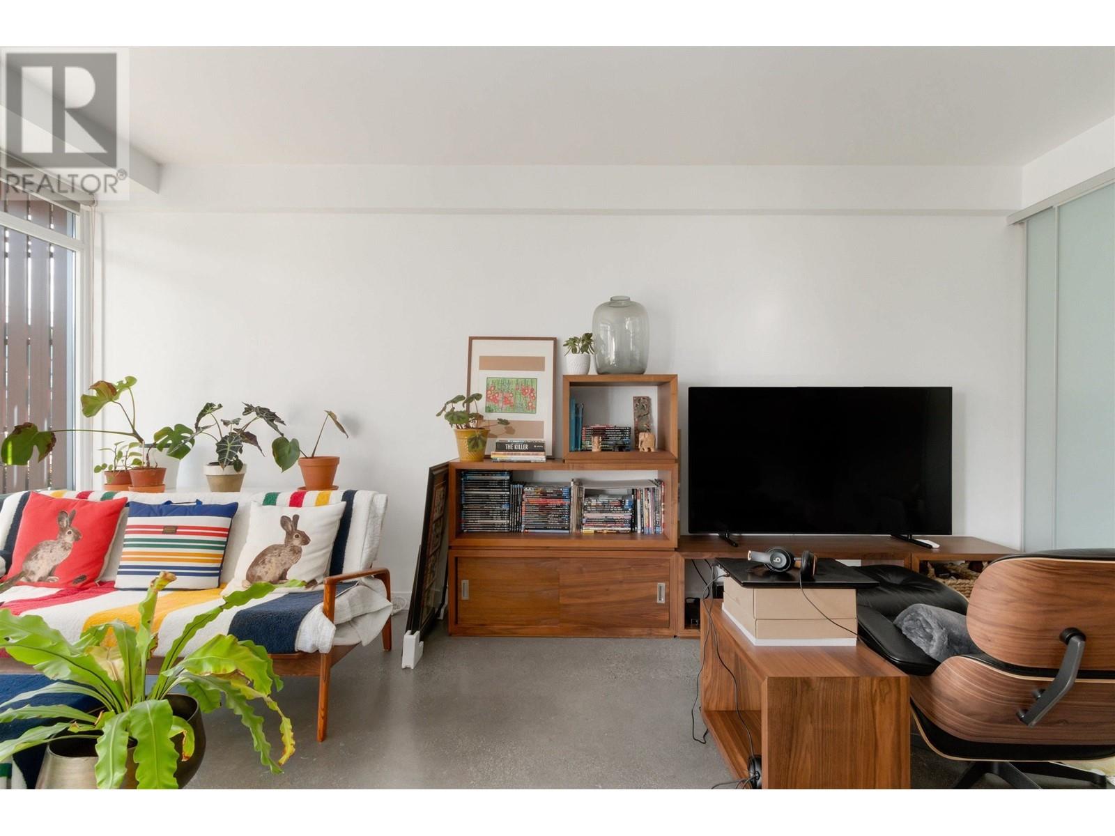 Listing Picture 3 of 16 : 523 256 E 2ND AVENUE, Vancouver / 溫哥華 - 魯藝地產 Yvonne Lu Group - MLS Medallion Club Member