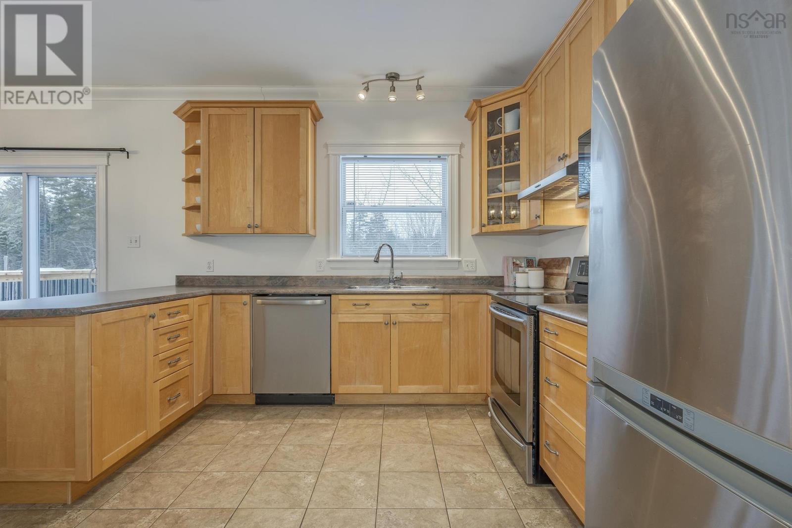 223 Rossing Drive, Middle Sackville, Nova Scotia  B4E 3N4 - Photo 8 - 202503084