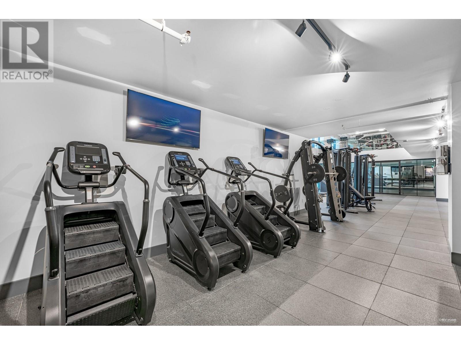 Listing Picture 18 of 23 : 1105 4168 LOUGHEED HIGHWAY, Burnaby / 本拿比 - 魯藝地產 Yvonne Lu Group - MLS Medallion Club Member