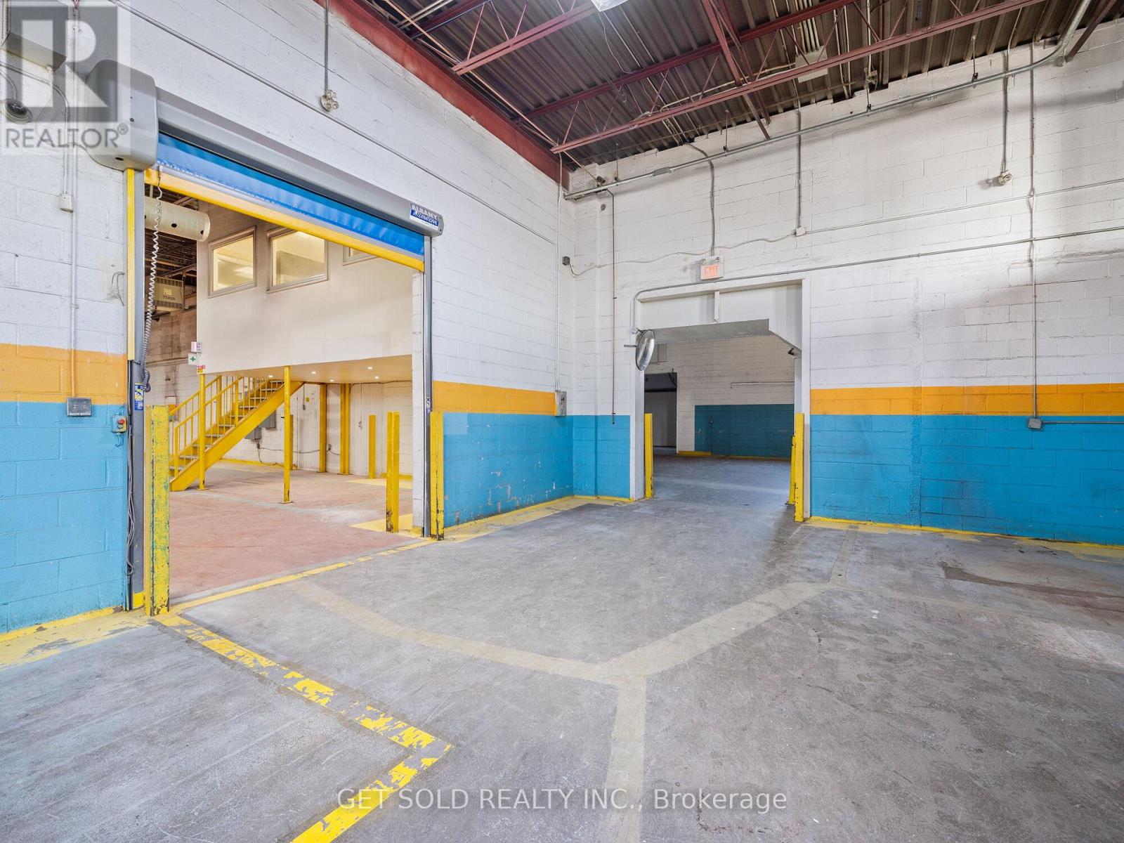 650 Fenmar Drive, Toronto, Ontario  M9L 1R7 - Photo 19 - W11985685