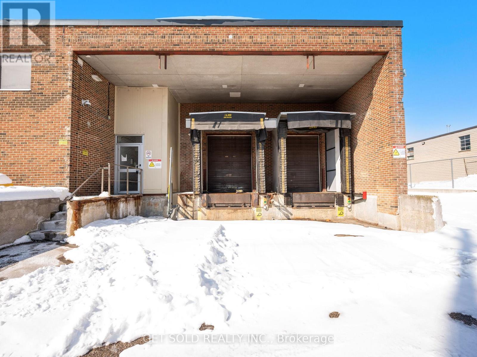 650 Fenmar Drive, Toronto, Ontario  M9L 1R7 - Photo 3 - W11985685