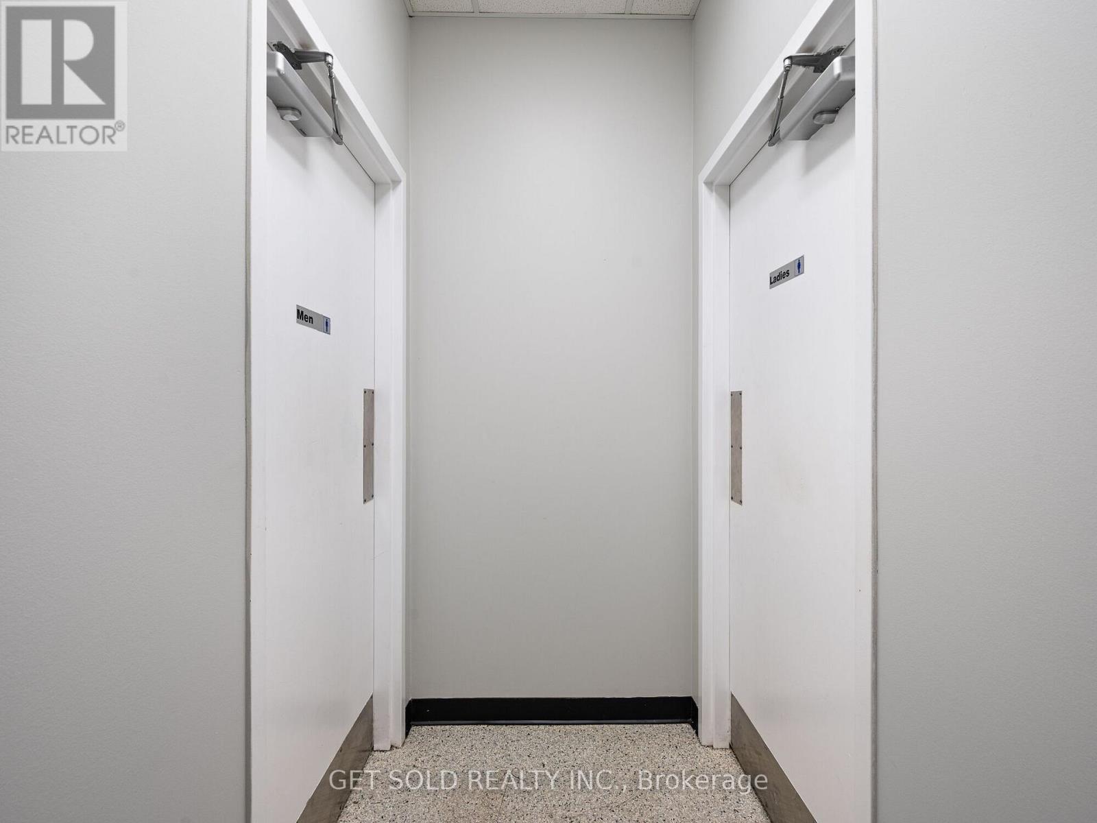 650 Fenmar Drive, Toronto, Ontario  M9L 1R7 - Photo 40 - W11985685