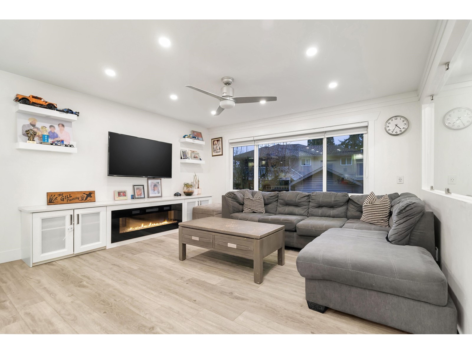 Property at 7813 140 STREET image 4