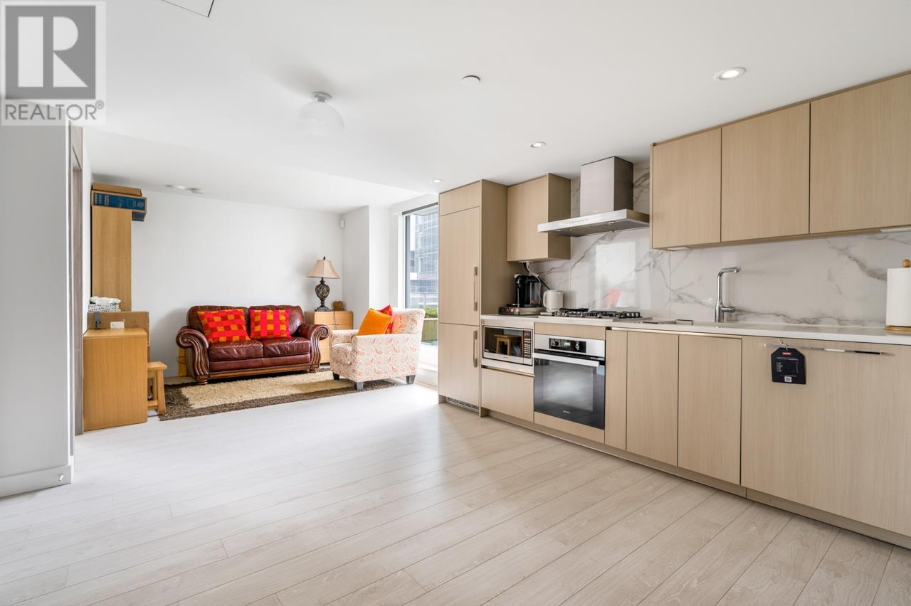 Listing Picture 6 of 29 : 609 8555 CAPSTAN WAY, Richmond / 烈治文 - 魯藝地產 Yvonne Lu Group - MLS Medallion Club Member