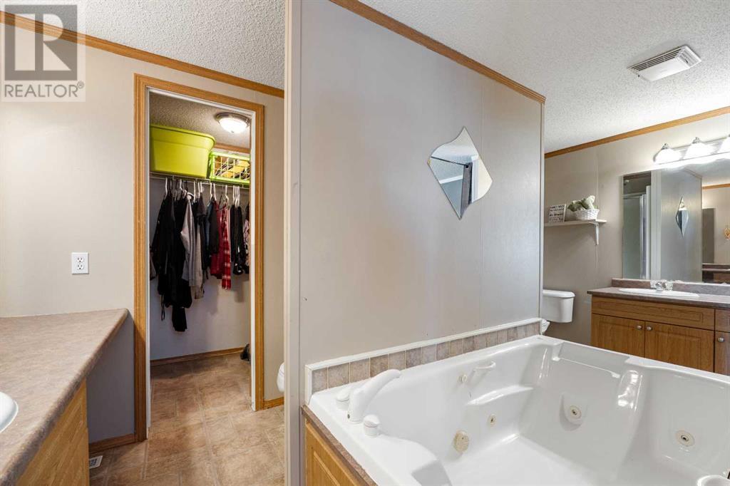 27 Henke Place, Whitecourt, Alberta  T7S 1V9 - Photo 13 - A2196084