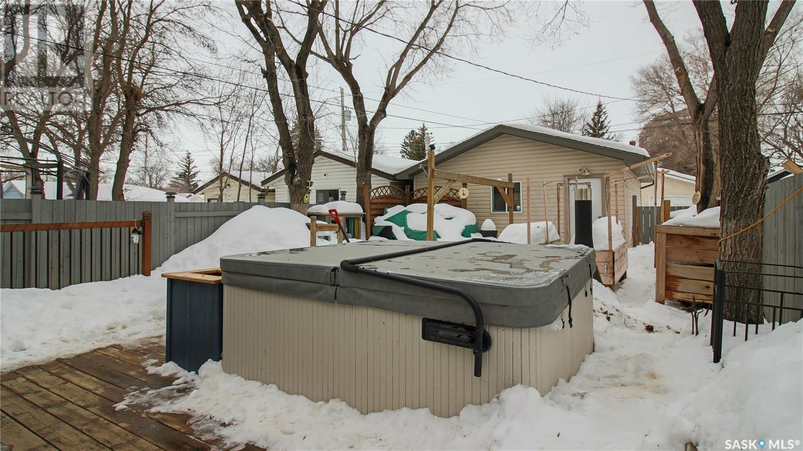 2120 Atkinson Street, Regina, Saskatchewan  S4N 3W9 - Photo 36 - SK996447