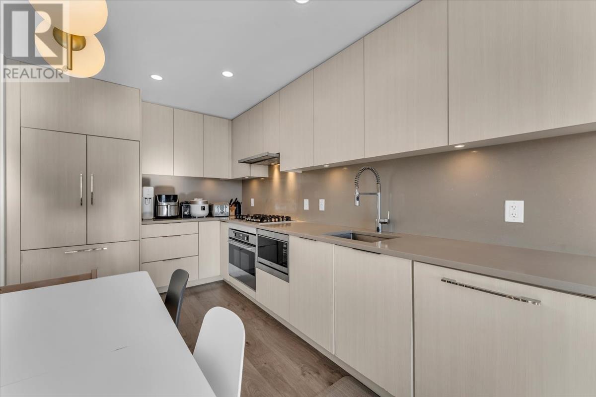 Listing Picture 9 of 26 : 1904 4465 JUNEAU STREET, Burnaby / 本拿比 - 魯藝地產 Yvonne Lu Group - MLS Medallion Club Member