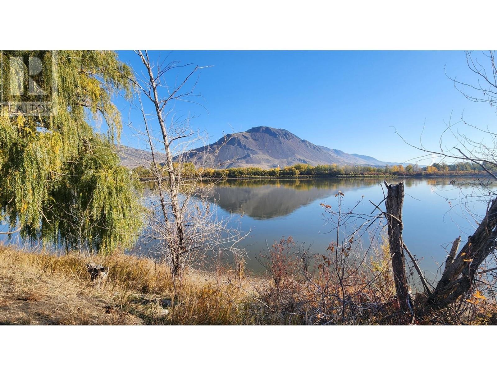 255 Schubert Drive, Kamloops, British Columbia  V2B 2C5 - Photo 2 - 10336386