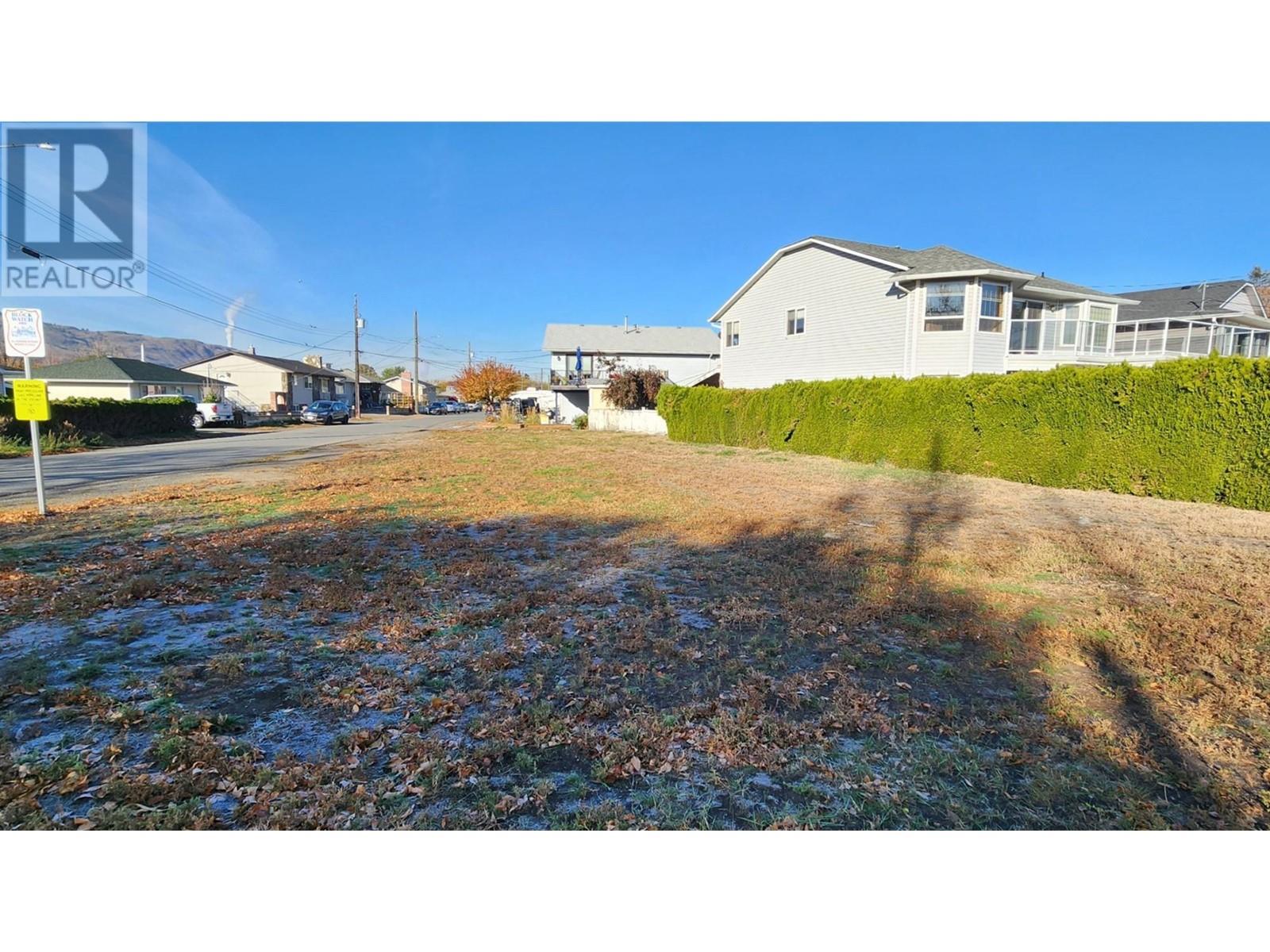 255 Schubert Drive, Kamloops, British Columbia  V2B 2C5 - Photo 5 - 10336386