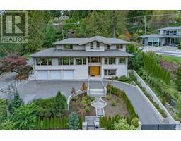 565 ROBIN HOOD ROAD, West Vancouver, British Columbia