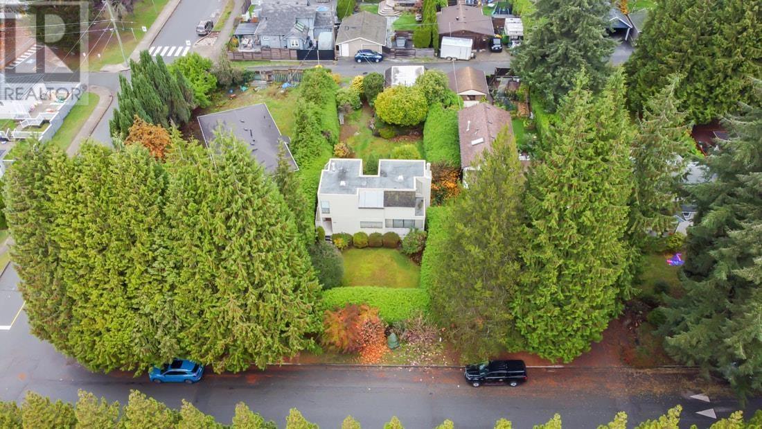 458 W 25th Street, North Vancouver, British Columbia  V7N 2G2 - Photo 6 - R2969784