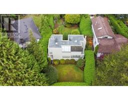 458 W 25TH STREET, North Vancouver, British Columbia