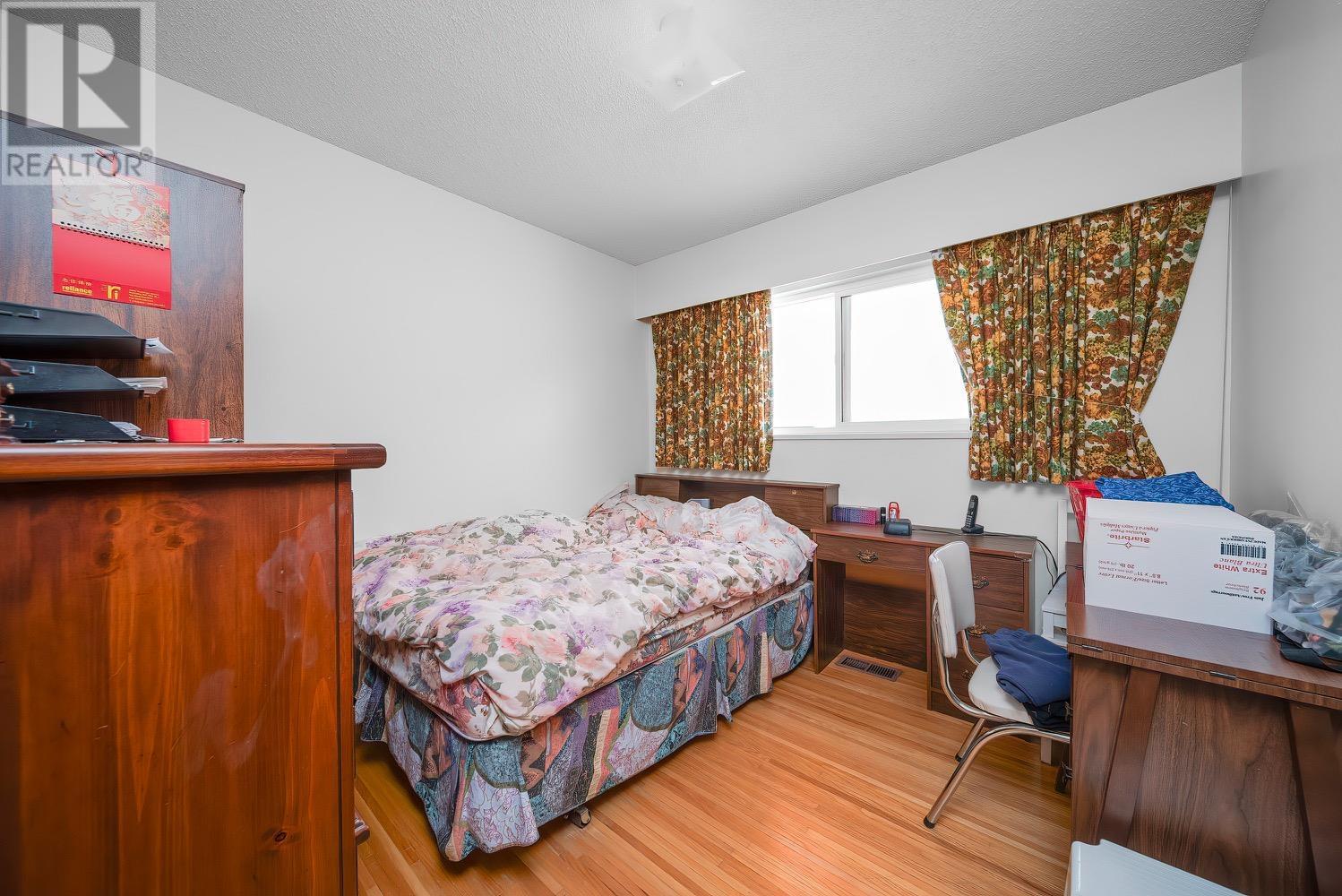 2328 Graveley Street, Vancouver, British Columbia  V5L 3C4 - Photo 10 - R2968715