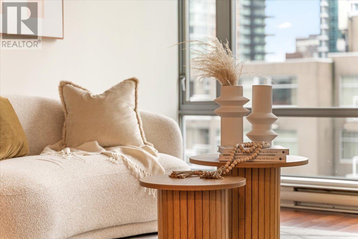 Listing Picture 12 of 25 : 1105 1255 SEYMOUR STREET, Vancouver / 溫哥華 - 魯藝地產 Yvonne Lu Group - MLS Medallion Club Member