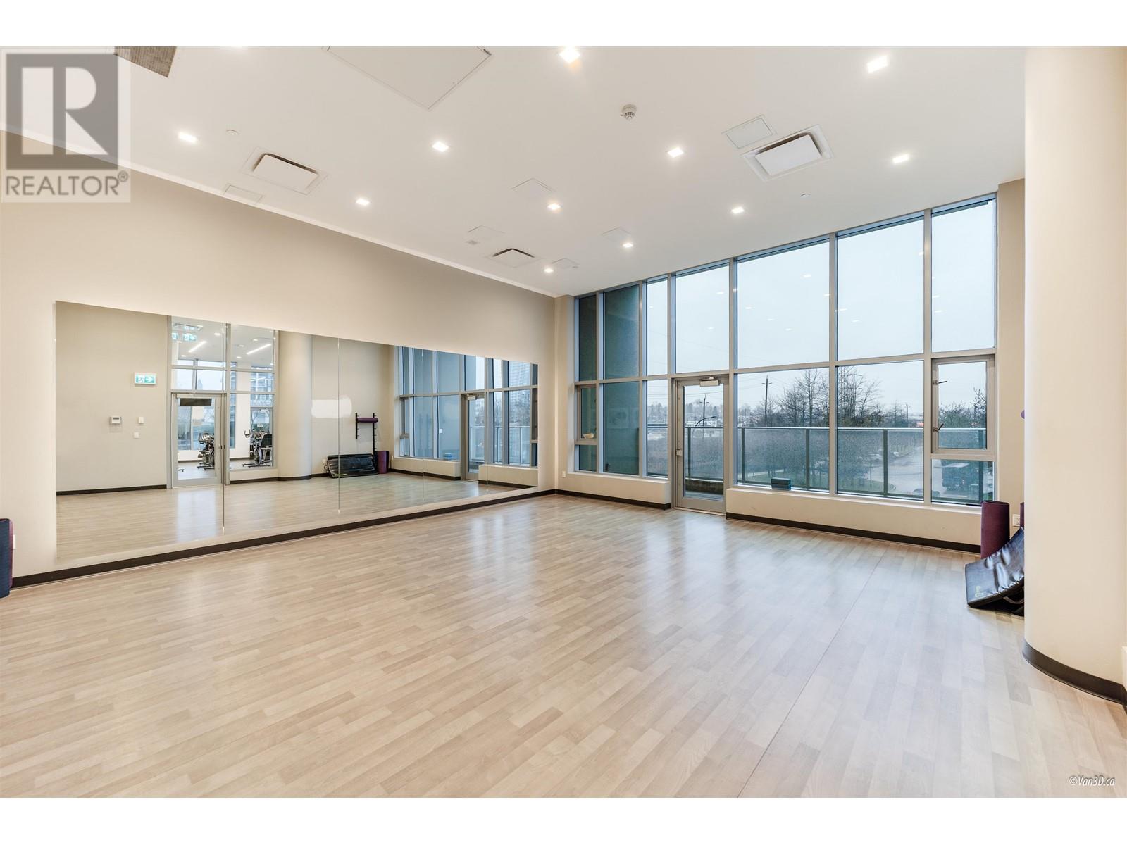 Listing Picture 18 of 18 : 709 2388 MADISON AVENUE, Burnaby / 本拿比 - 魯藝地產 Yvonne Lu Group - MLS Medallion Club Member