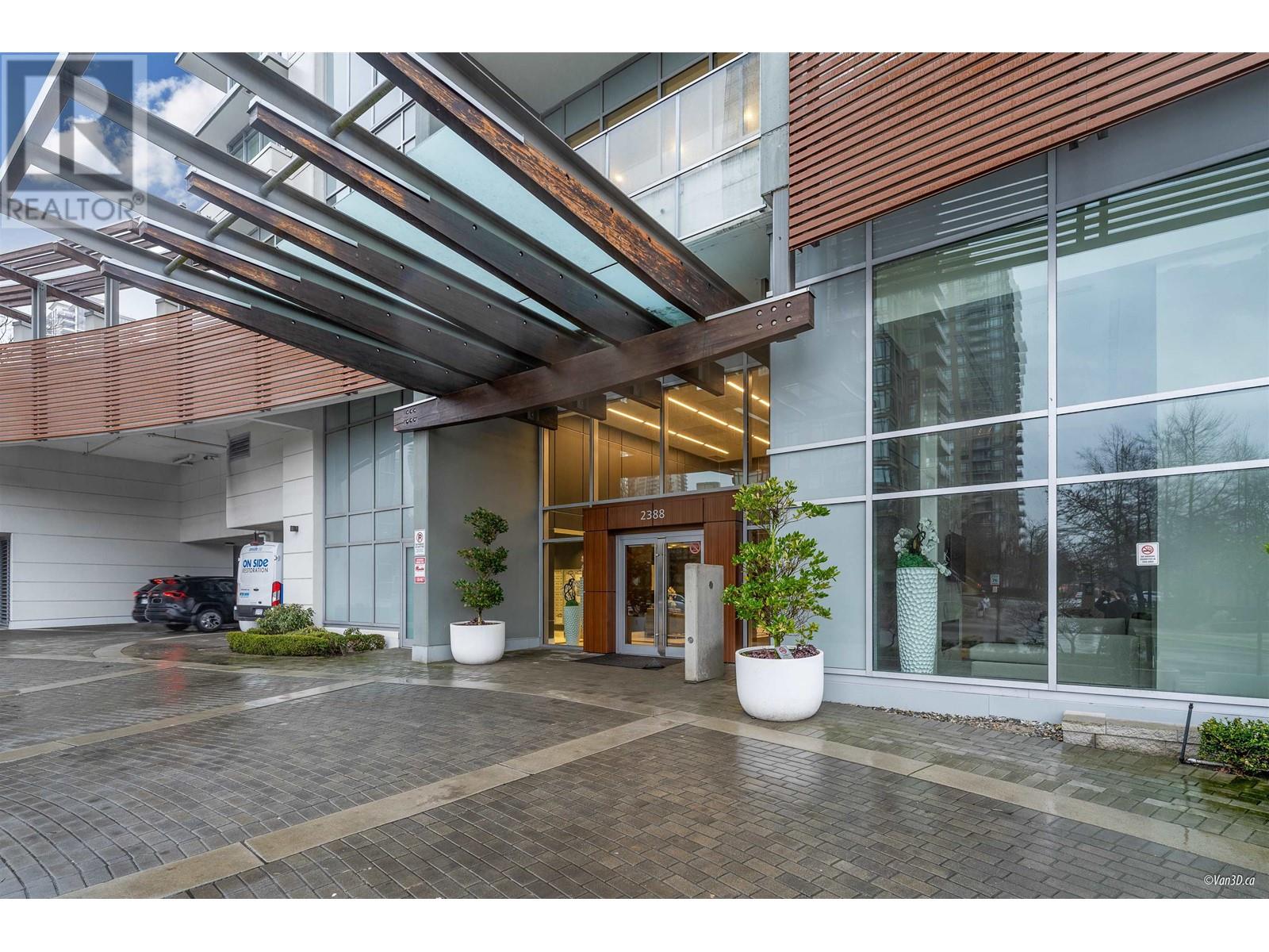 Listing Picture 2 of 18 : 709 2388 MADISON AVENUE, Burnaby / 本拿比 - 魯藝地產 Yvonne Lu Group - MLS Medallion Club Member
