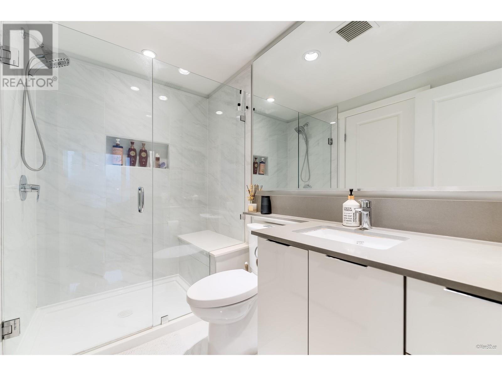 Listing Picture 6 of 18 : 709 2388 MADISON AVENUE, Burnaby / 本拿比 - 魯藝地產 Yvonne Lu Group - MLS Medallion Club Member