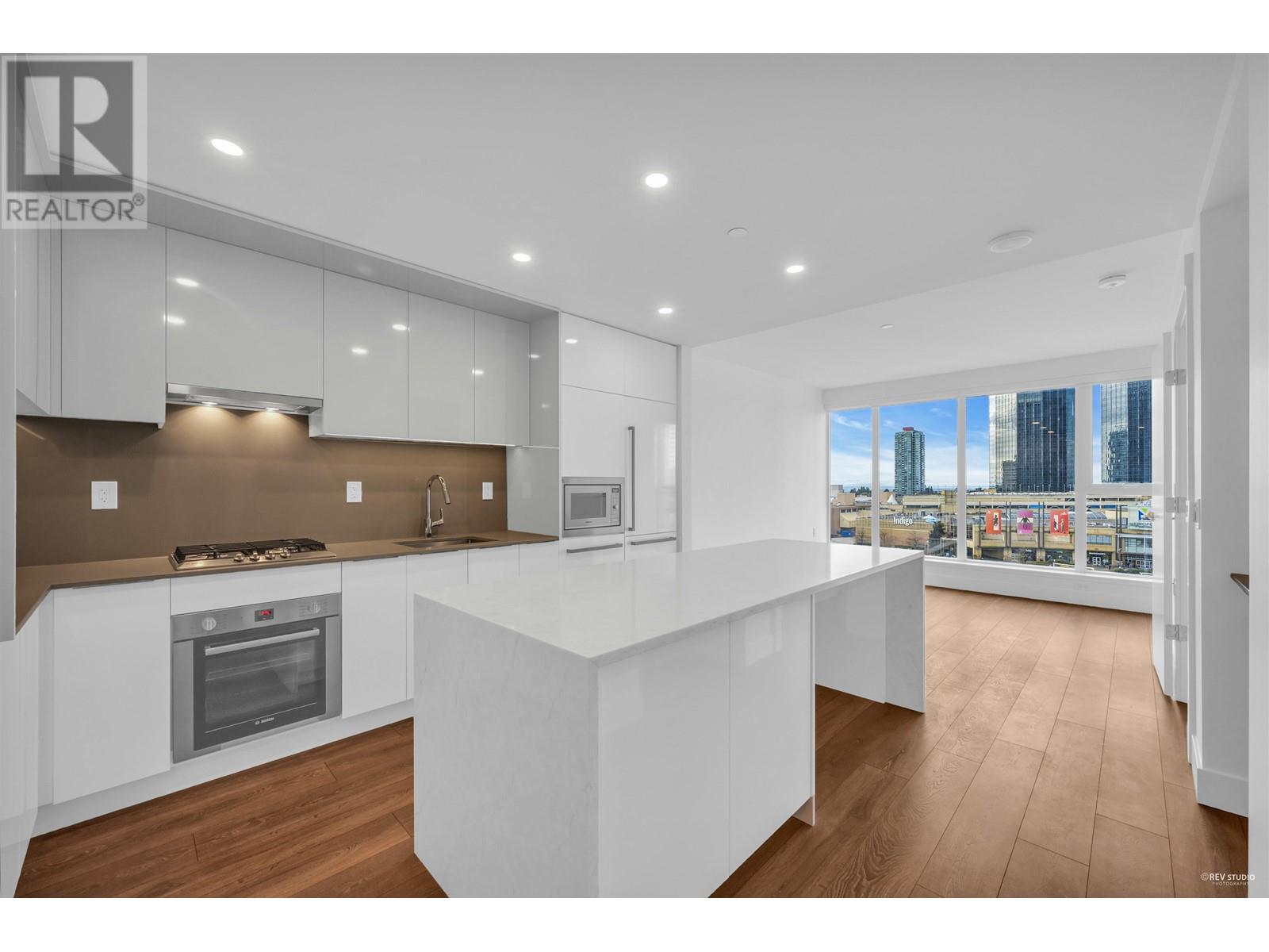 1003 4711 HAZEL STREET, Burnaby