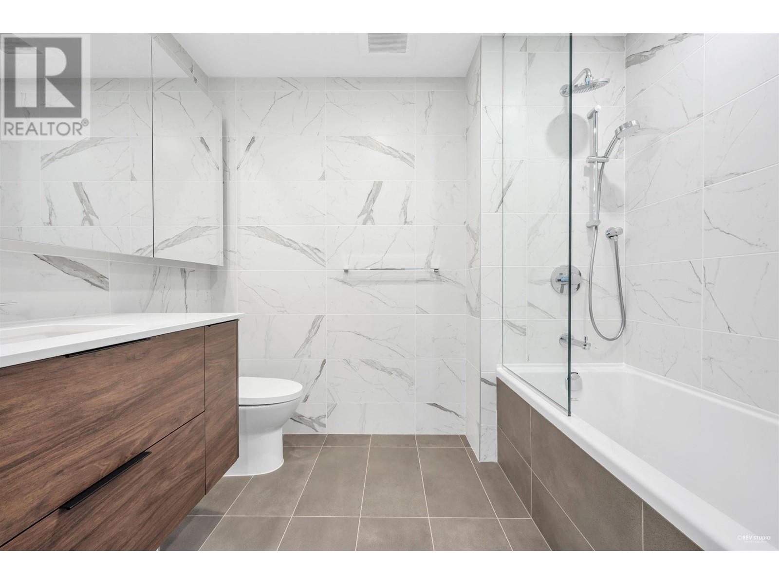 Listing Picture 21 of 36 : 1003 4711 HAZEL STREET, Burnaby / 本拿比 - 魯藝地產 Yvonne Lu Group - MLS Medallion Club Member