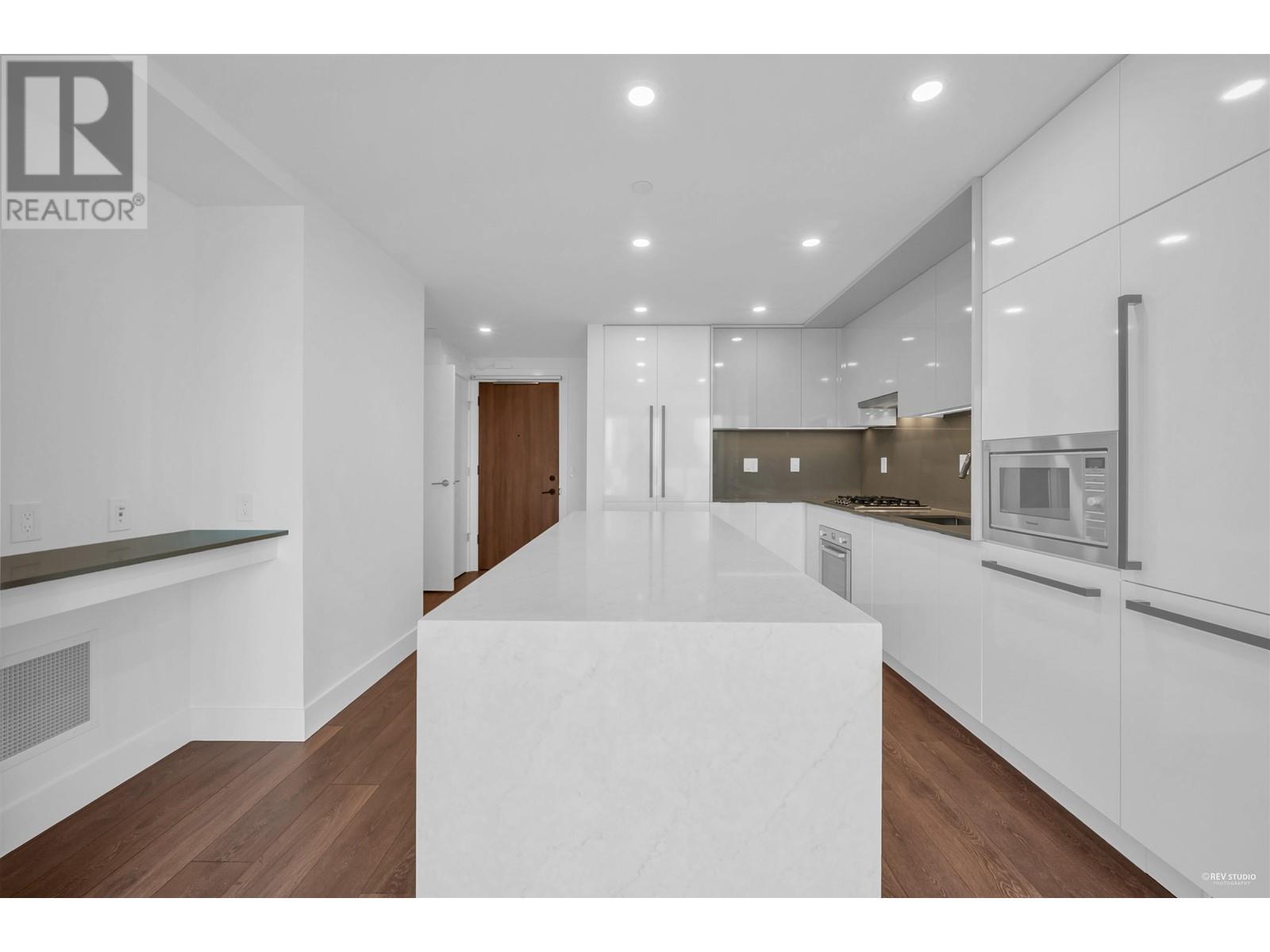 Listing Picture 8 of 36 : 1003 4711 HAZEL STREET, Burnaby / 本拿比 - 魯藝地產 Yvonne Lu Group - MLS Medallion Club Member