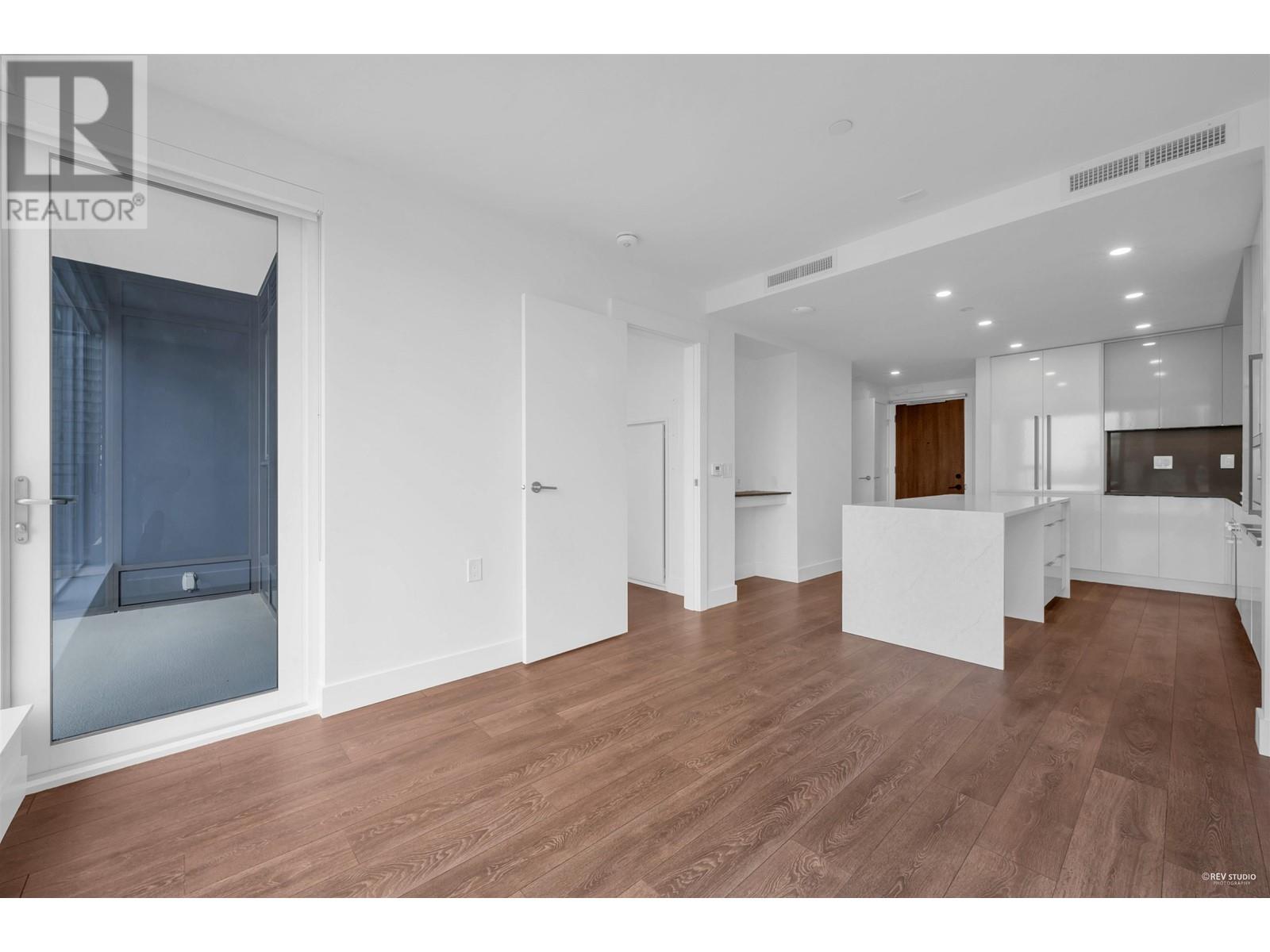 Listing Picture 9 of 36 : 1003 4711 HAZEL STREET, Burnaby / 本拿比 - 魯藝地產 Yvonne Lu Group - MLS Medallion Club Member