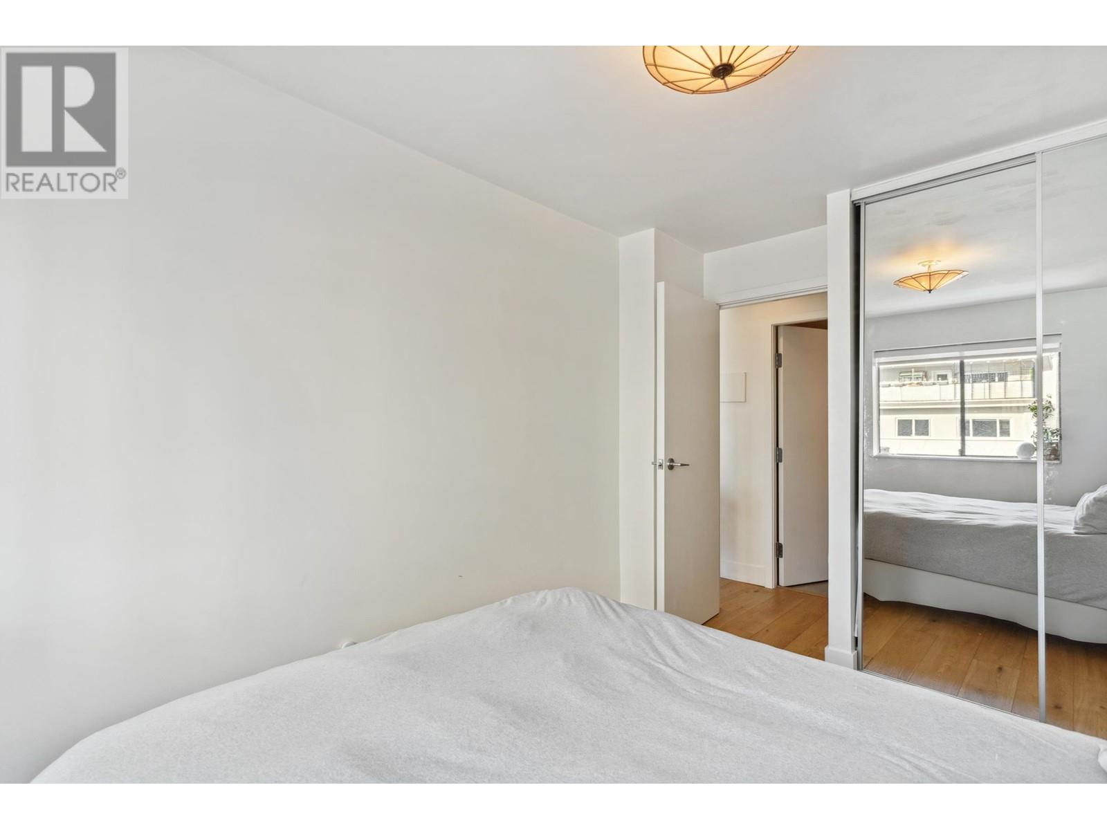 Listing Picture 13 of 29 : 405 1146 HARWOOD STREET, Vancouver / 溫哥華 - 魯藝地產 Yvonne Lu Group - MLS Medallion Club Member