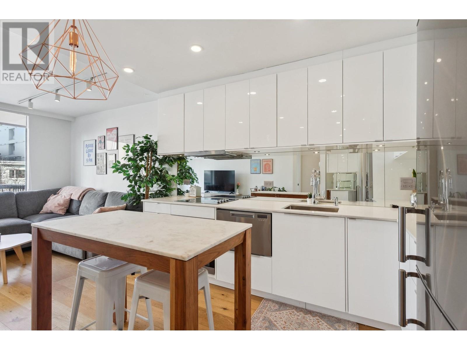 Listing Picture 8 of 29 : 405 1146 HARWOOD STREET, Vancouver / 溫哥華 - 魯藝地產 Yvonne Lu Group - MLS Medallion Club Member