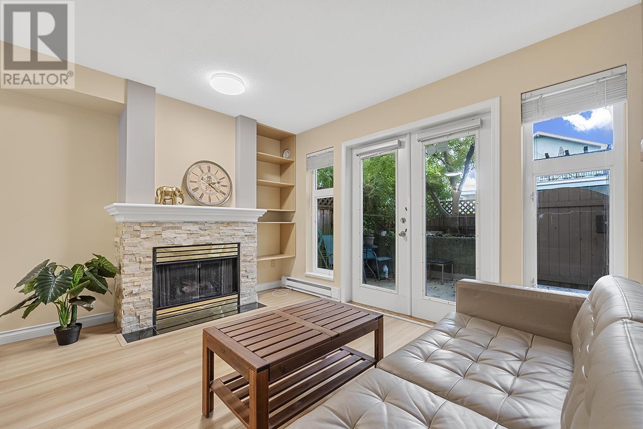 216 2545 W Broadway, Vancouver, British Columbia  V6K 2E9 - Photo 1 - R2969804