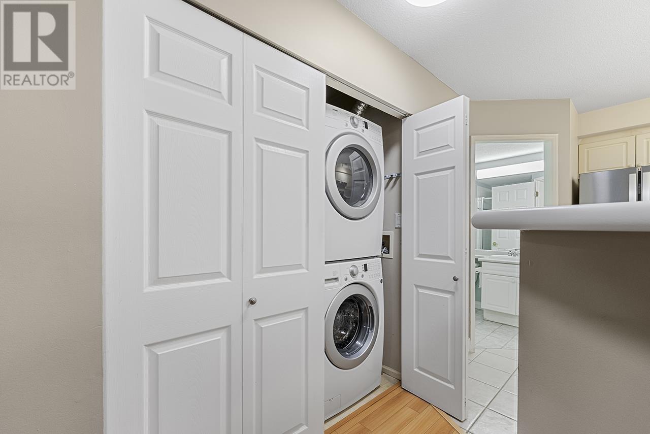 216 2545 W Broadway, Vancouver, British Columbia  V6K 2E9 - Photo 16 - R2969804