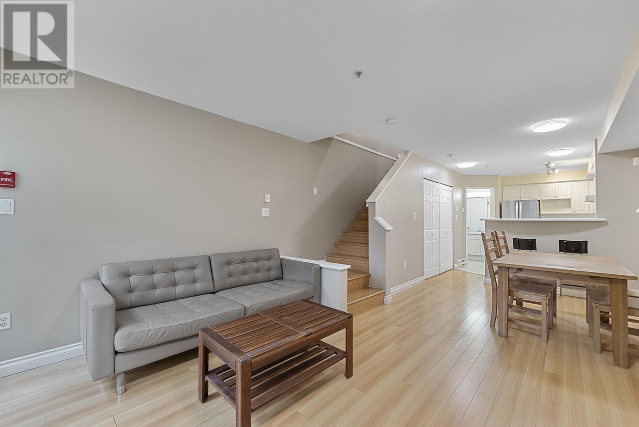 216 2545 W Broadway, Vancouver, British Columbia  V6K 2E9 - Photo 2 - R2969804