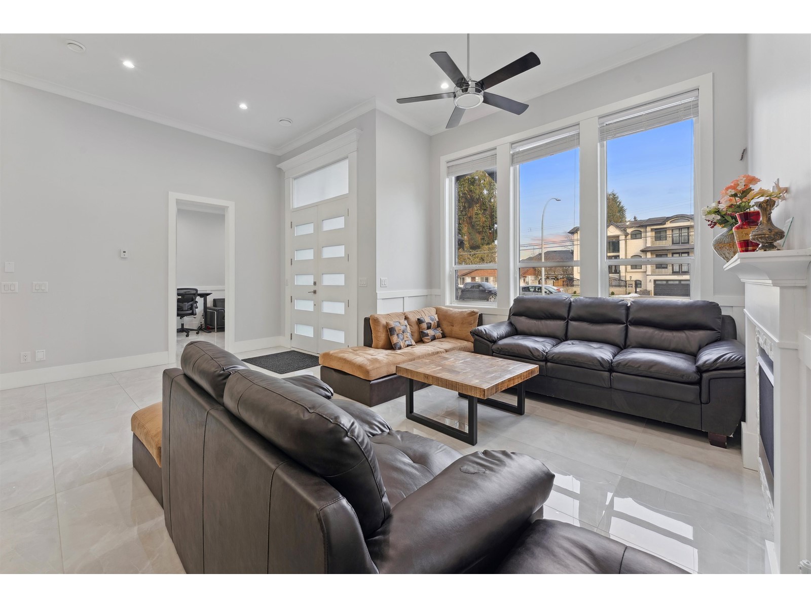 Property at 7019 130 STREET image 4