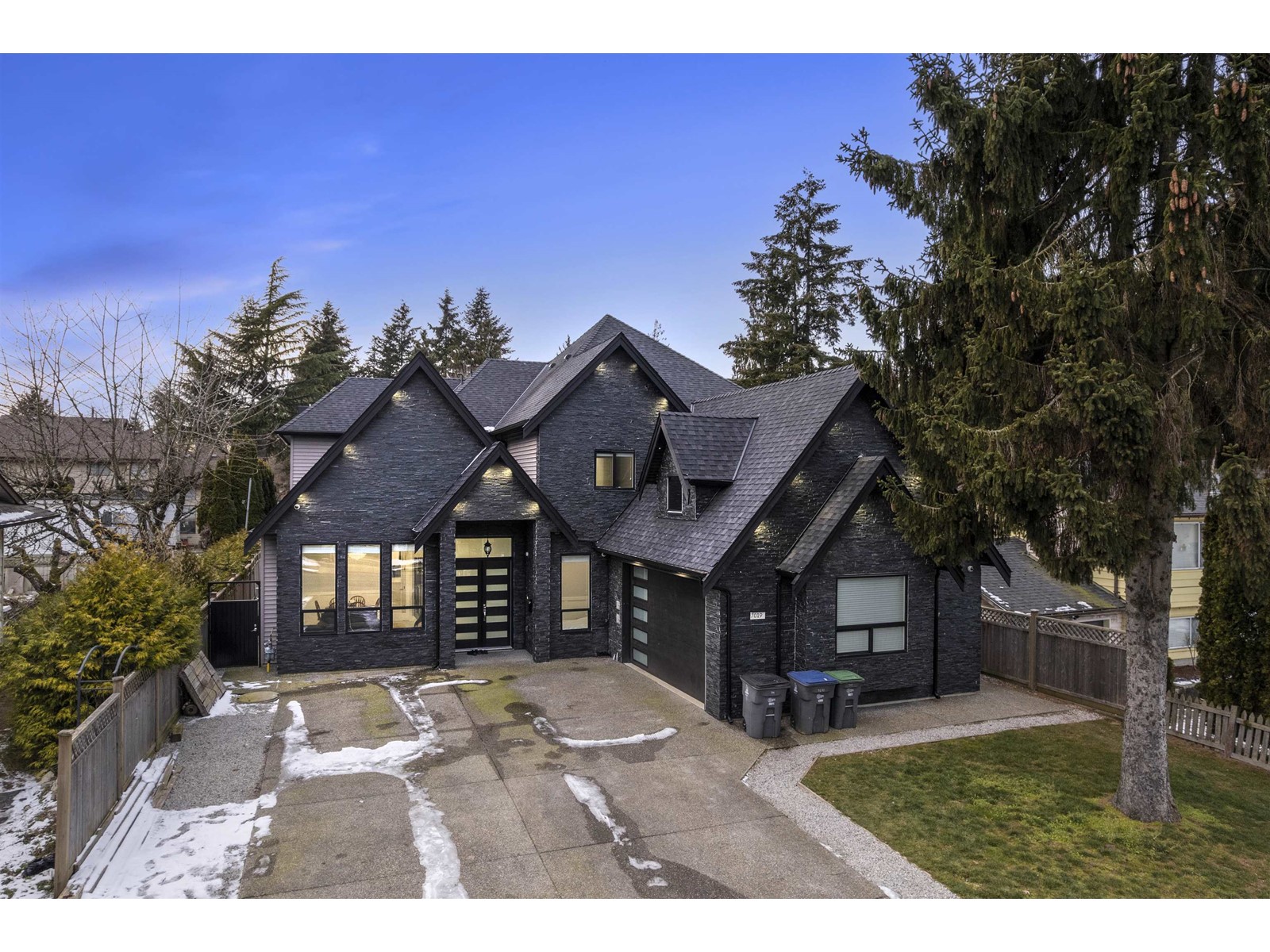 Property at 7019 130 STREET image 2