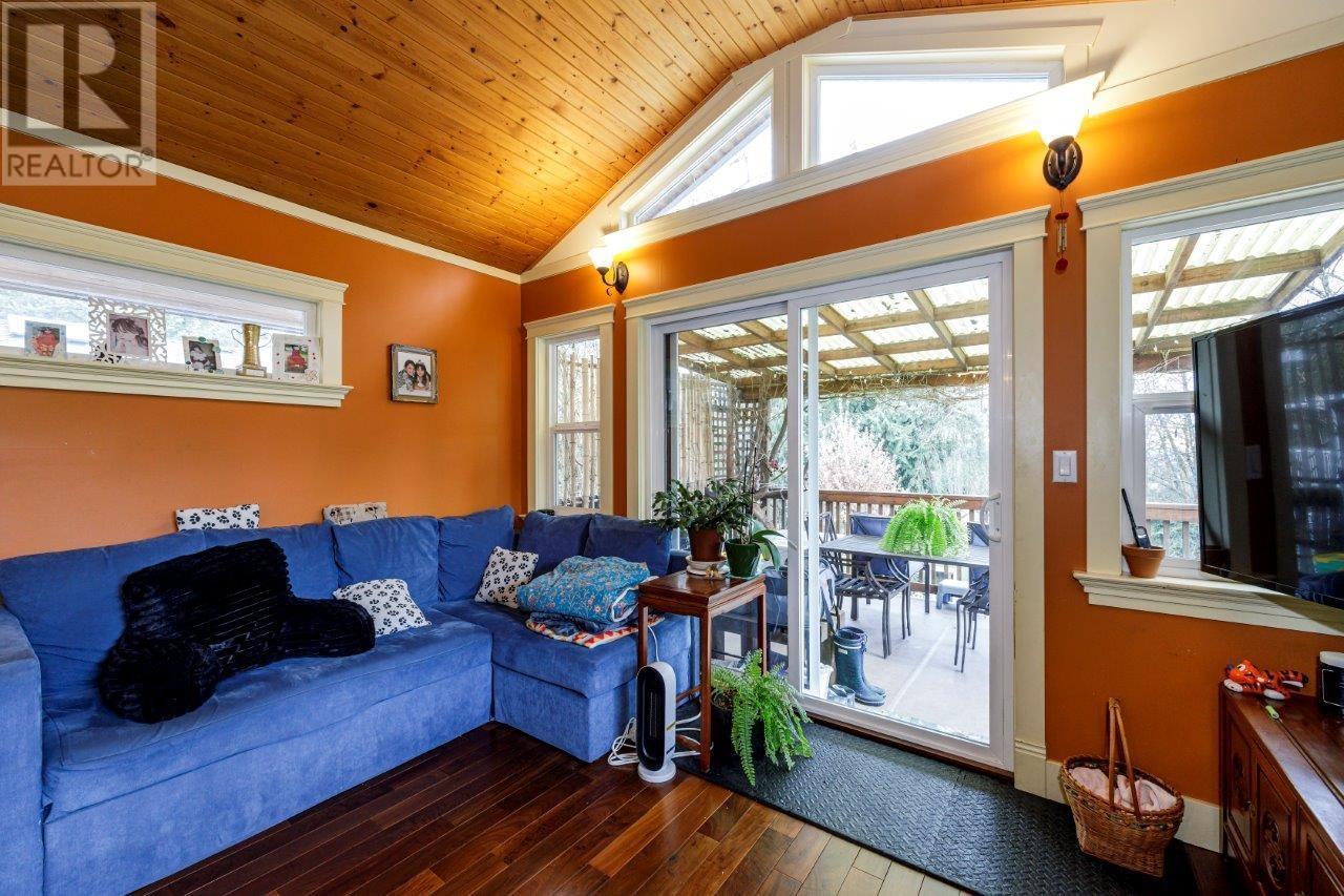 3836 Clinton Street, Burnaby, British Columbia  V5J 2K1 - Photo 10 - R2969798