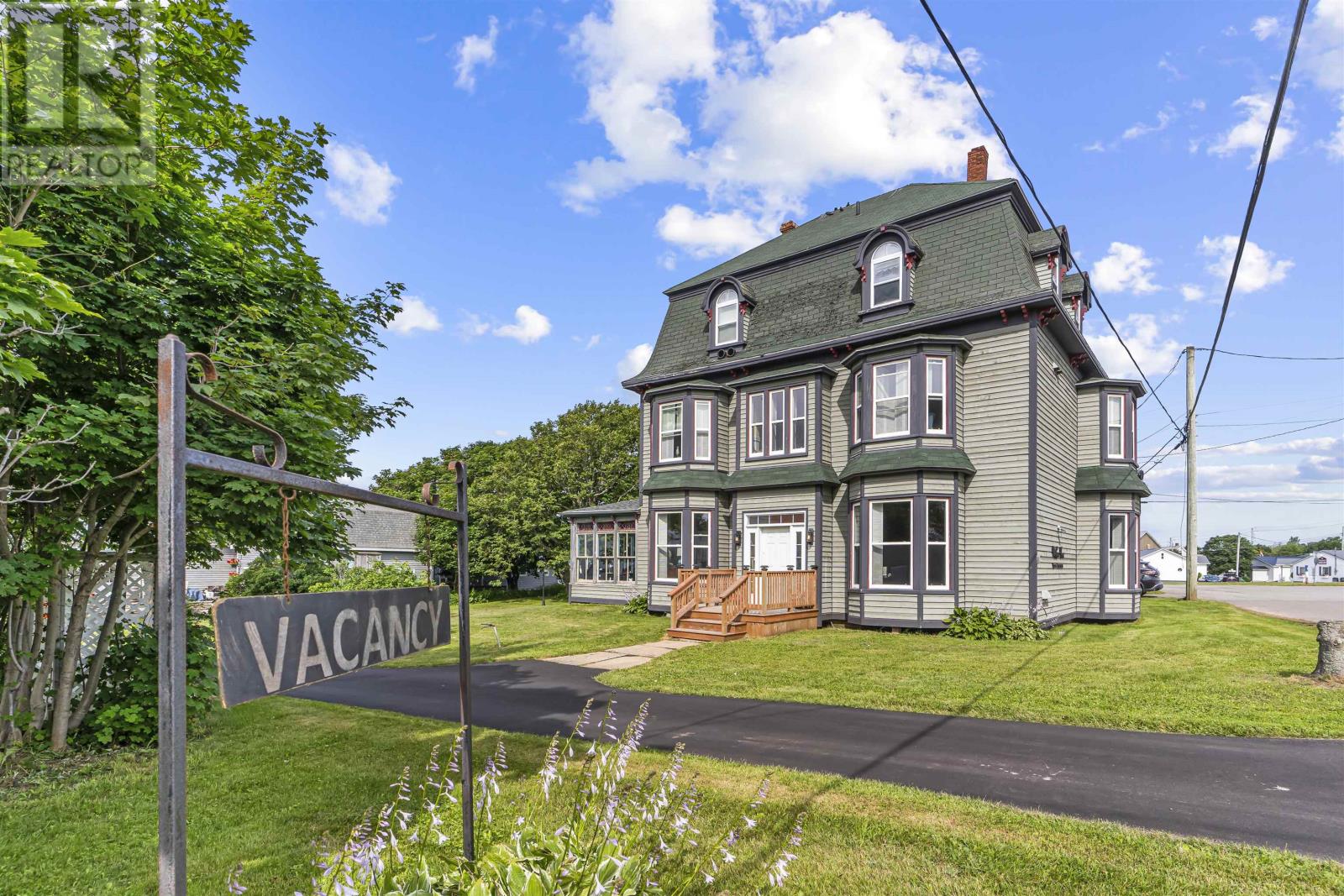 16 Washington Street, Souris, Prince Edward Island  C0A 2B0 - Photo 1 - 202503468