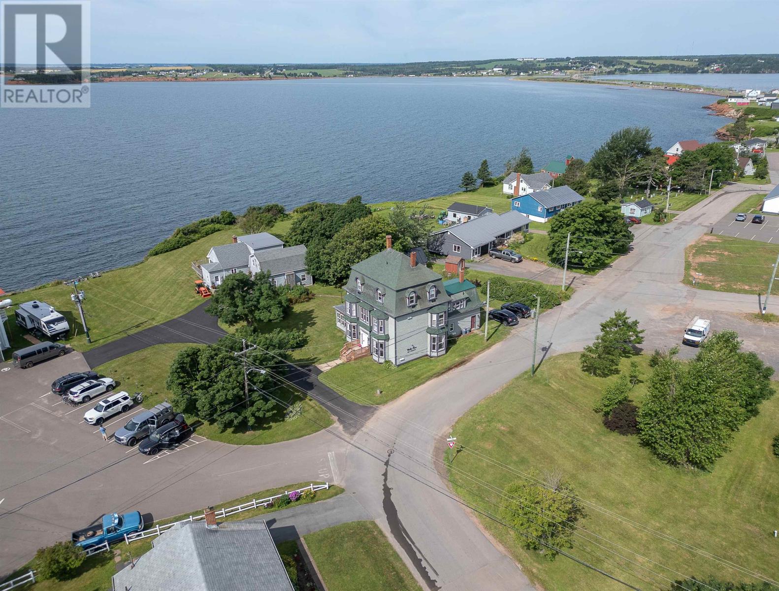 16 Washington Street, Souris, Prince Edward Island  C0A 2B0 - Photo 3 - 202503468