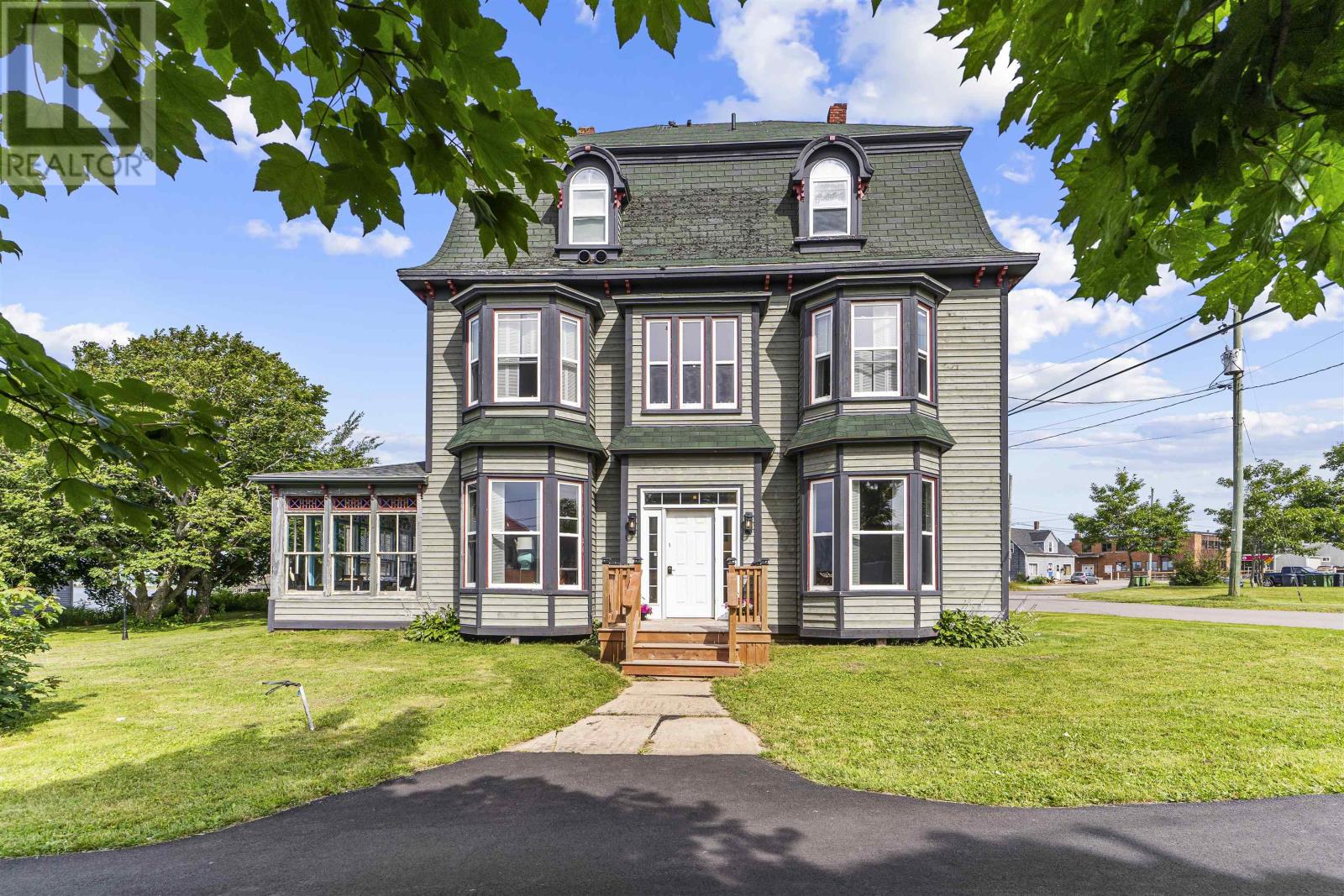 16 Washington Street, Souris, Prince Edward Island  C0A 2B0 - Photo 8 - 202503468